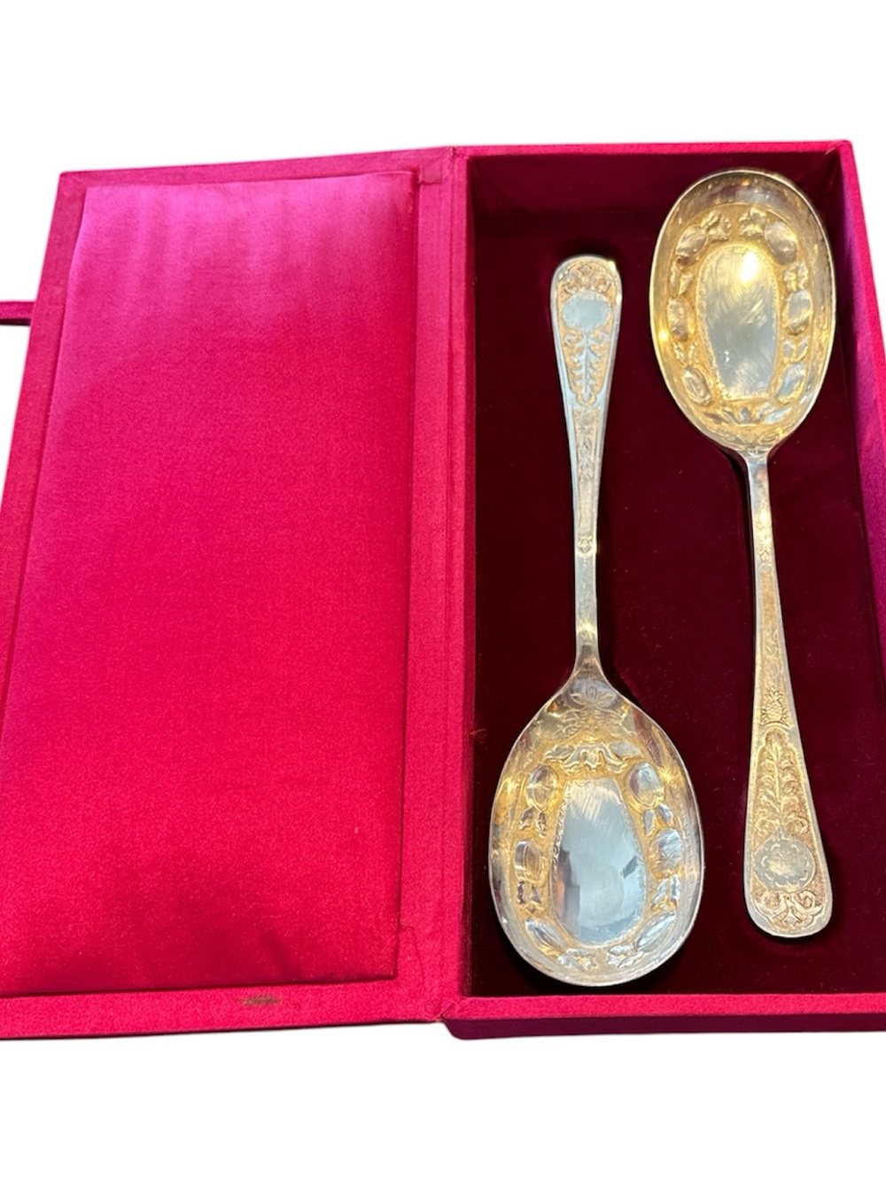Antique Victorian Pair of Silver-gilt Berry Serving Spoons Red Velvet Lined Case